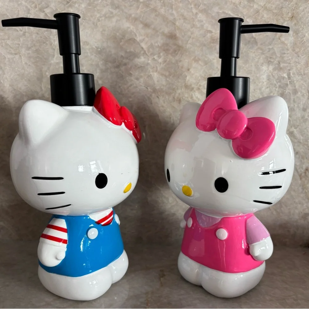 Hello Kitty Soap/Lotion Dispenser Set NWT